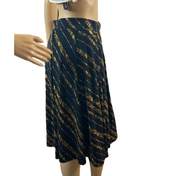 LulaRoe Madison Pleated Pocket Skirt size small NWT - Picture 3 of 5